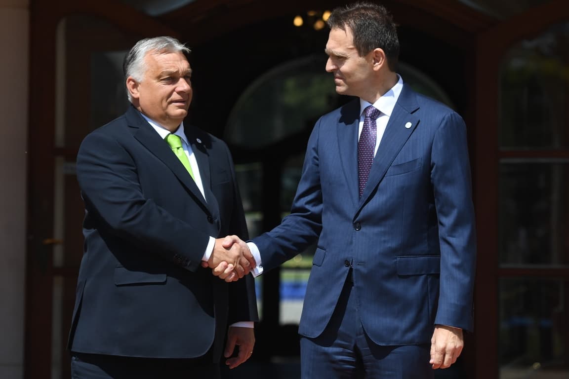 FOTÓK: A V4-ek miniszterelnökeit fogadta Ódor Pozsonyban