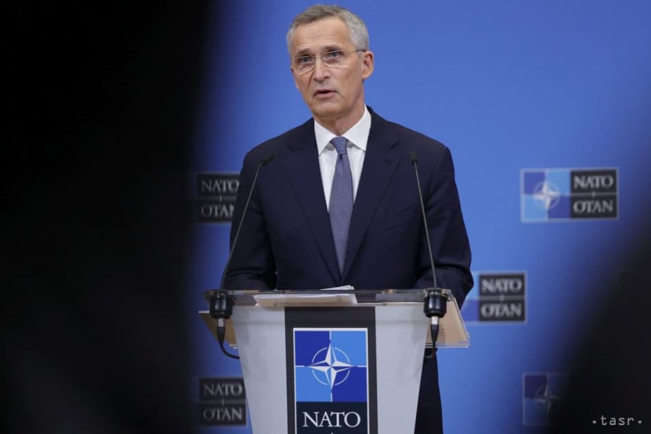 NATO-főtitkár: "Nem hiszek csak Amerikában, és nem hiszek csak Európában sem, de NATO-beli szövetségükben igen..."
