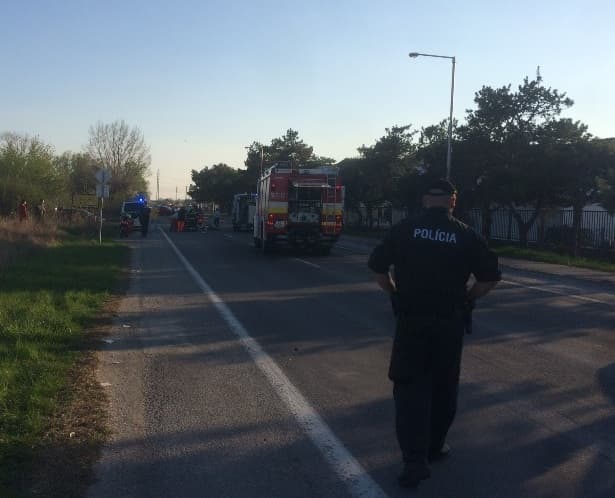 TRAGÉDIA: Meghalt egy motoros Dunaszerdahelyen, utasához mentőhelikoptert kellett hívni!