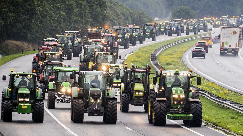 Hónapok óta tüntettek a gazdák, végül lemondásra kényszerítették az agrárminisztert Hollandiában