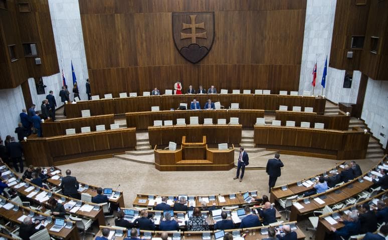 Megszavazták a parlamentben a szexuális egészséget érintő javaslatot