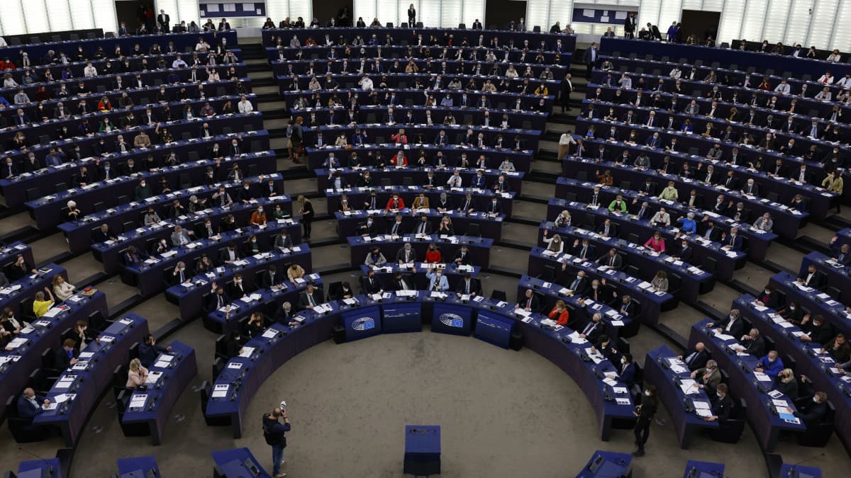 Döntött az Európai Parlament: Oroszországot a terrorizmust támogató országok közé sorolták