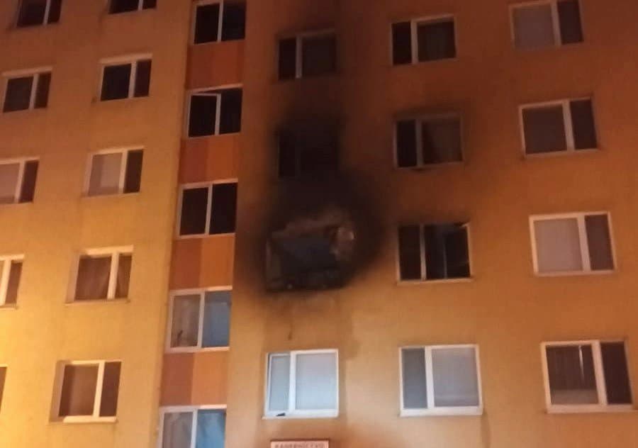 Katasztrófa néhány nappal karácsony előtt – több lakás is tűz martalékává vált az éjszaka (FOTÓK)