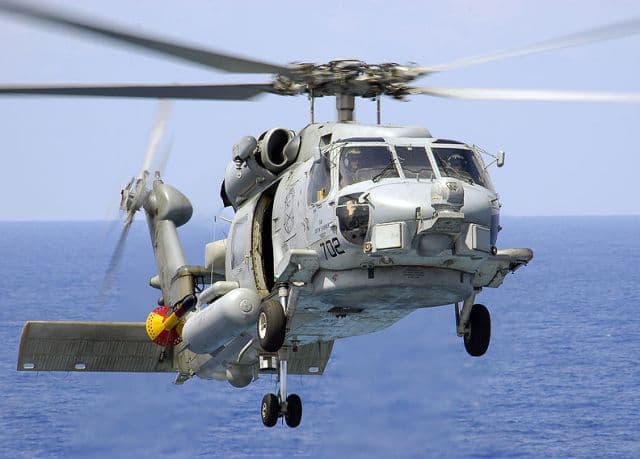 Repülőgép-hordozónak ütközött az amerikai haditengerészet egyik helikoptere