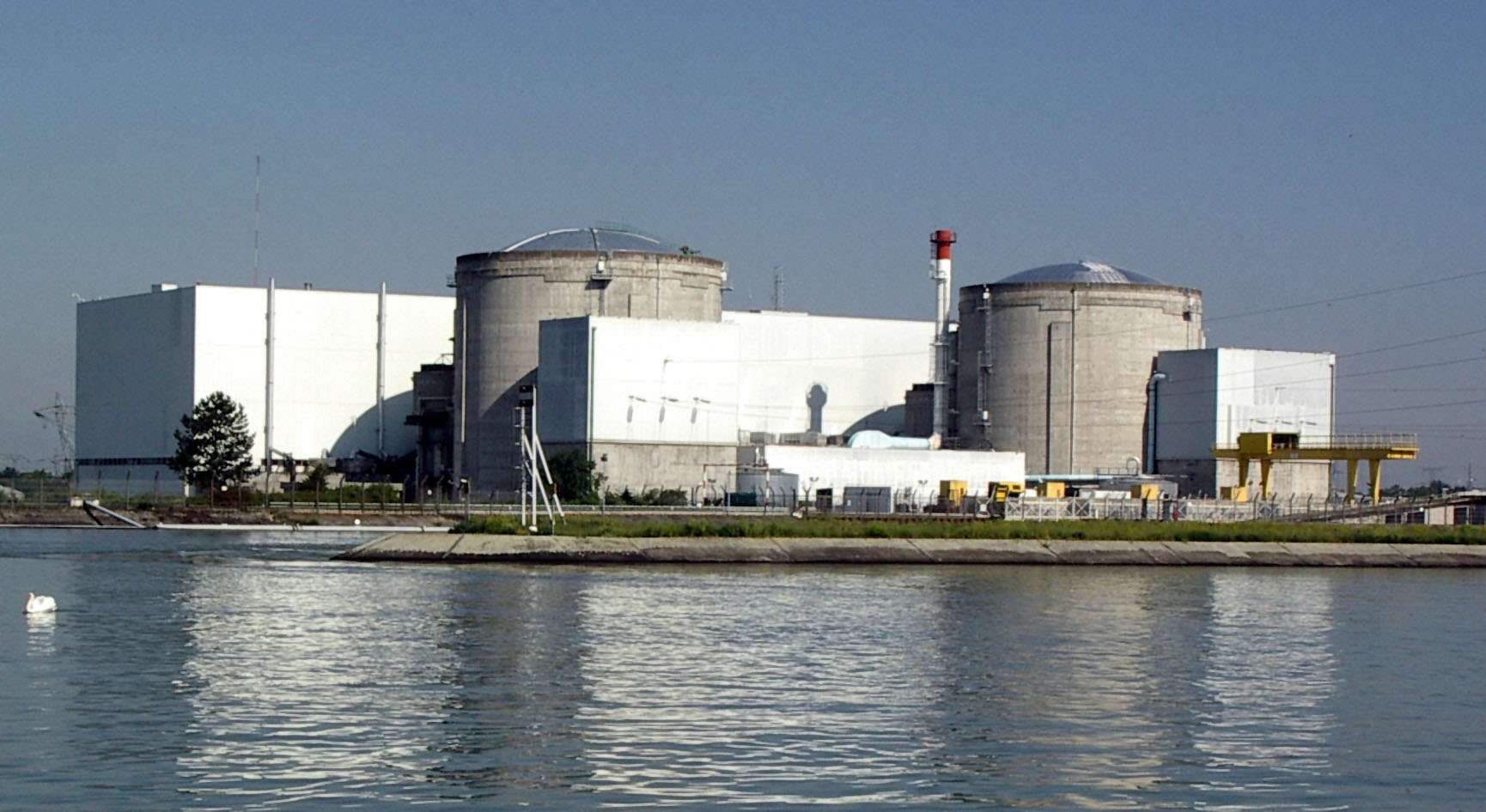 Leállítják Franciaország legrégebbi atomerőművét