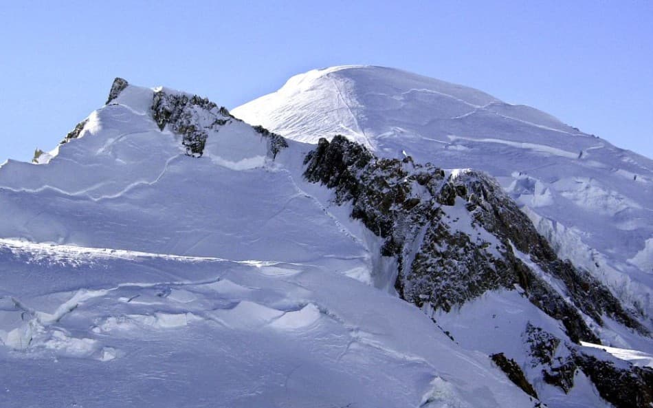Többen életüket vesztették a francia Alpokban egy jéglavina miatt