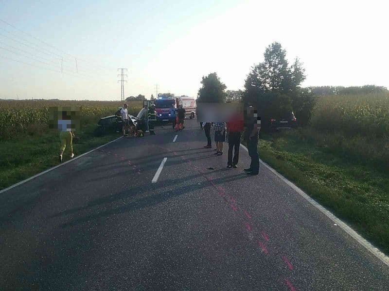 SÚLYOS BALESET: Két személykocsi karambolozott, 4 sérült Dunatőkésnél!