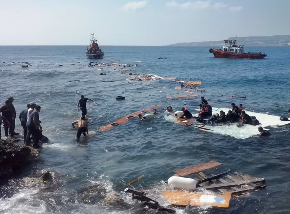 Szikláknak ütközött, elsüllyedt egy menekülteket szállító vitorlás