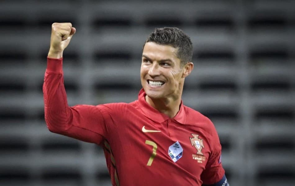 Eb-selejtezők - A duplázó Ronaldo tovább javította válogatott rekordjait