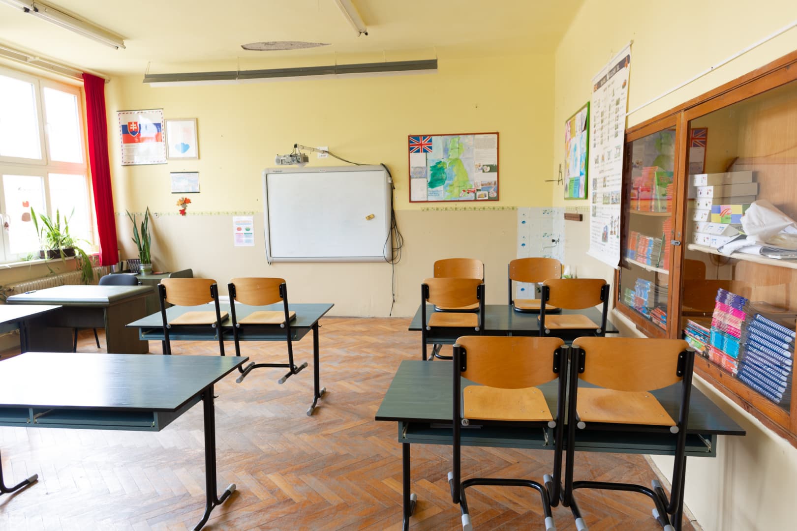Hivatalos: az oktatásügyi minisztérium eltörli az egyik iskolai szünetet, a szakszervezet ellenzi