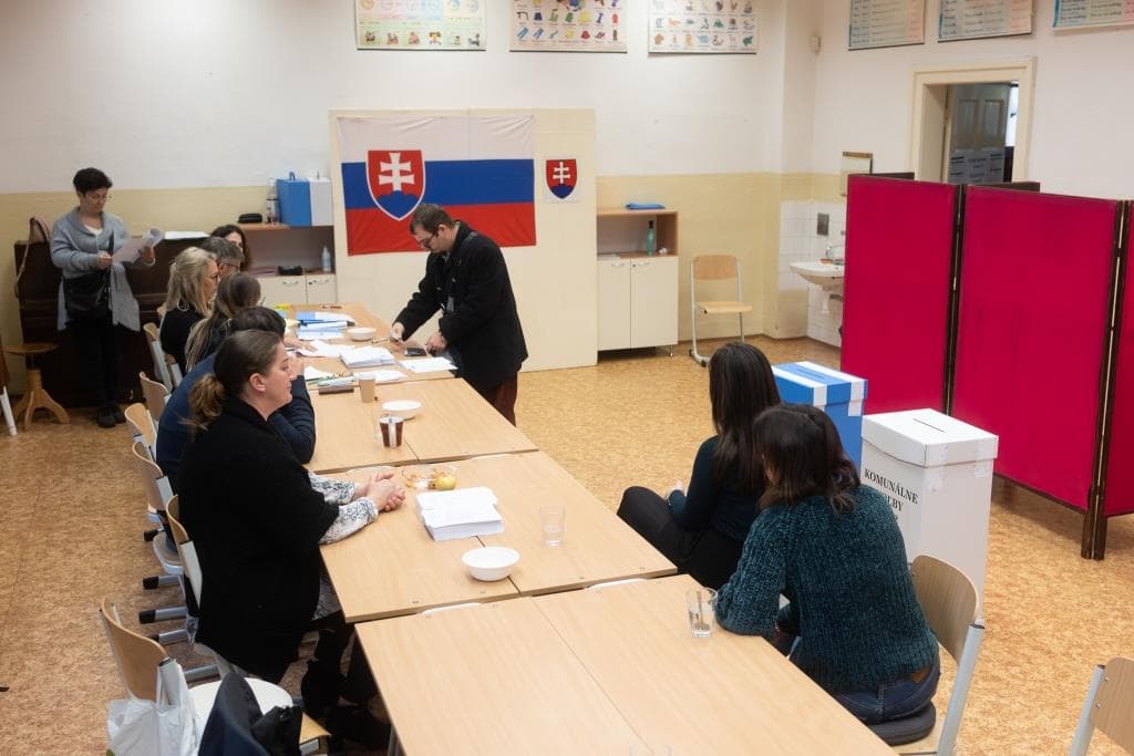 A választás eredményei az Érsekújvári járásban (I. rész): Hatan indultak a polgármesteri székért Barton és Bényen, többségben a címvédők
