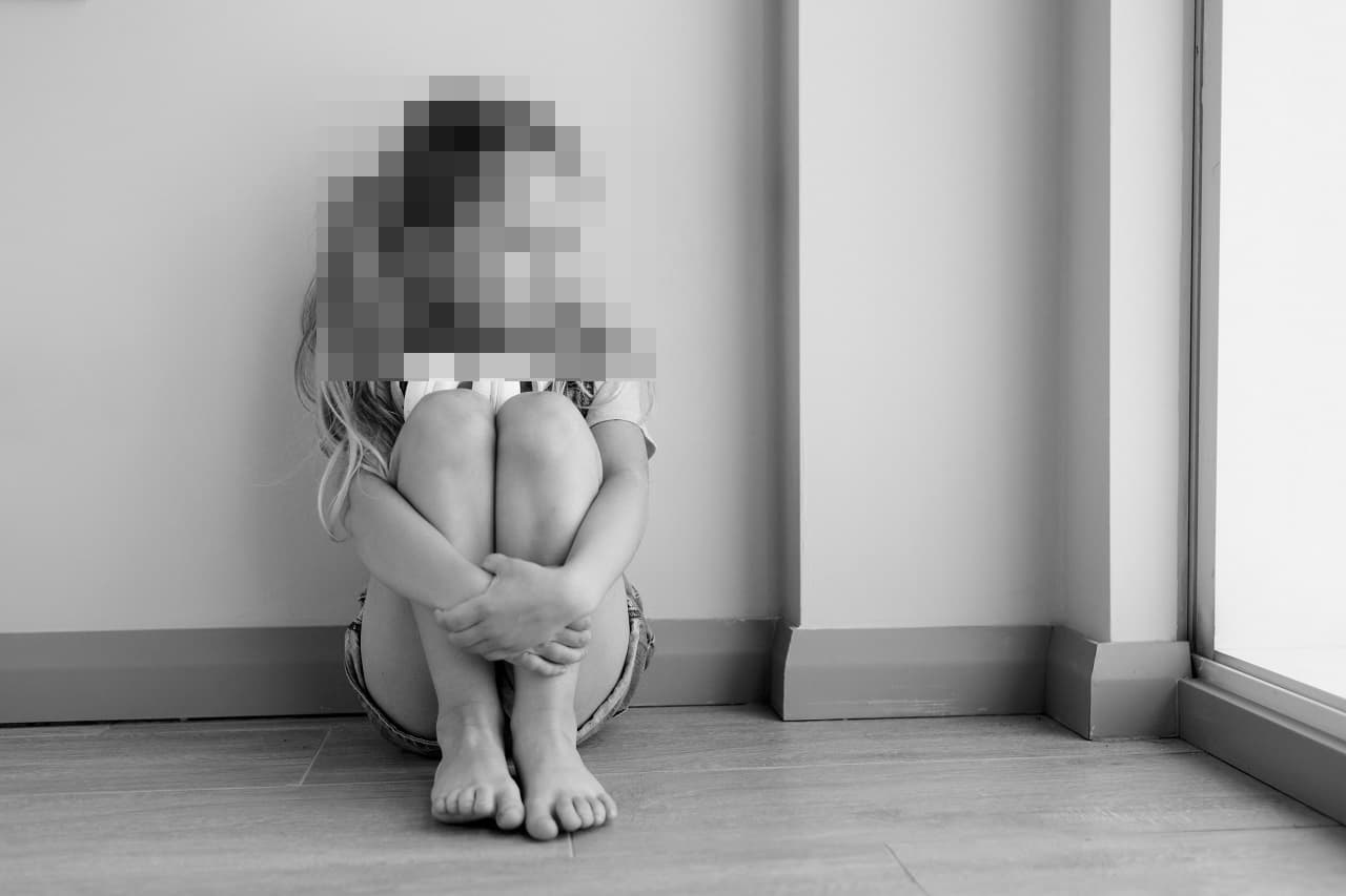 Ötéves kislányt bántalmazott szexuálisan egy 78 éves magyarországi férfi