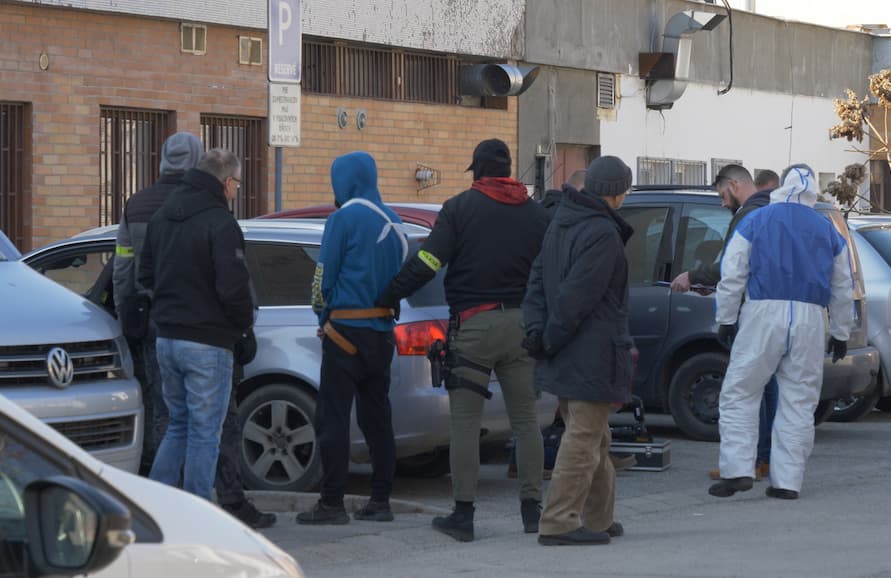 A polgármester migránsozik, a rendőrség titkolózik a Dunaszerdahelyen őrizetbe vett palesztin férfi kapcsán