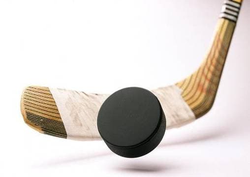 NHL - Otthon szenvedett vereséget a ligaelső