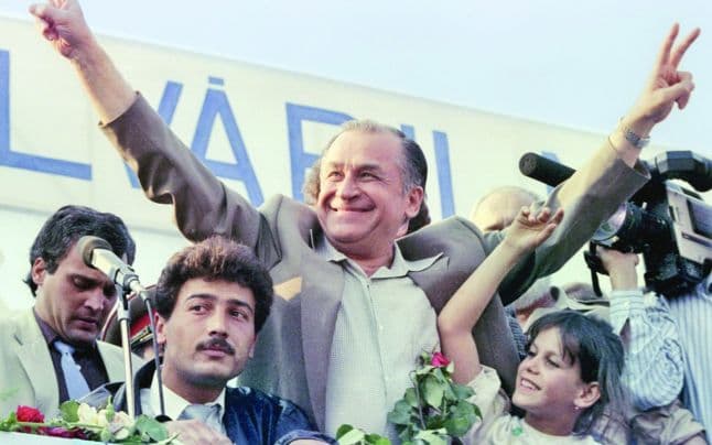 Vádat emeltek Iliescu volt román elnök ellen az 1989-es forradalom ügyében