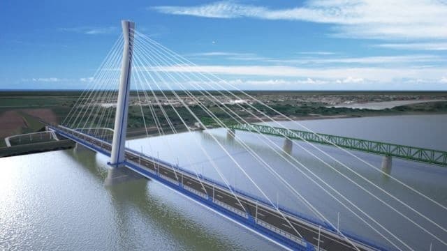Meghalt egy munkás Komáromban a Duna-híd építése közben