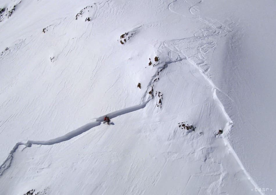 Embereket sodort el a lavina az ismert osztrák síközpontnál, többeket nem találnak