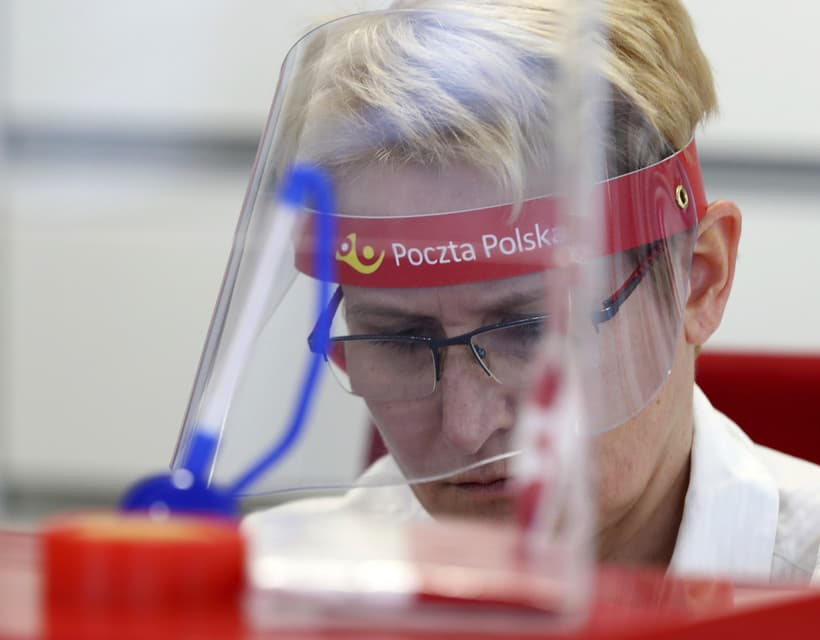 Tovább enyhítenek a járványintézkedéseken Lengyelországban