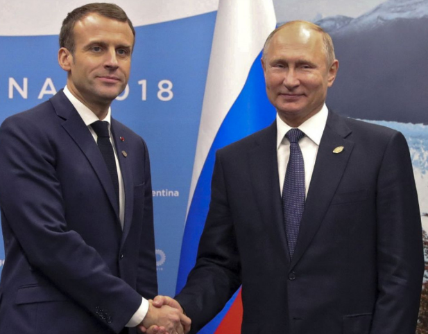 Orosz-ukrán fogolycsere - Putyin és Macron pozitívan értékelte a humanitárius akciót
