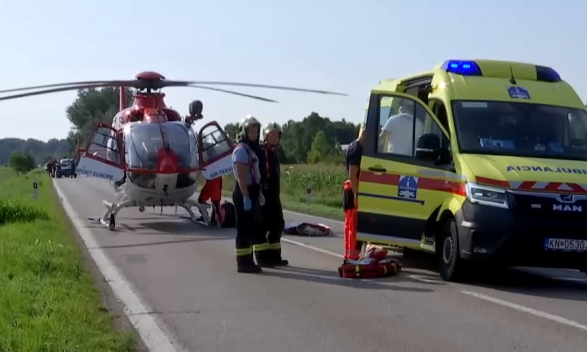 SÚLYOS BALESET: Kanyarban előzött a magyar motoros Izsánál, mentőhelikopter vitte kórházba!