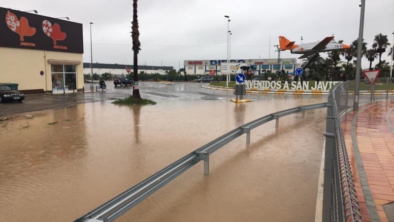 Halálos áldozata van a heves esőzéseknek Spanyolország dél-keleti részén