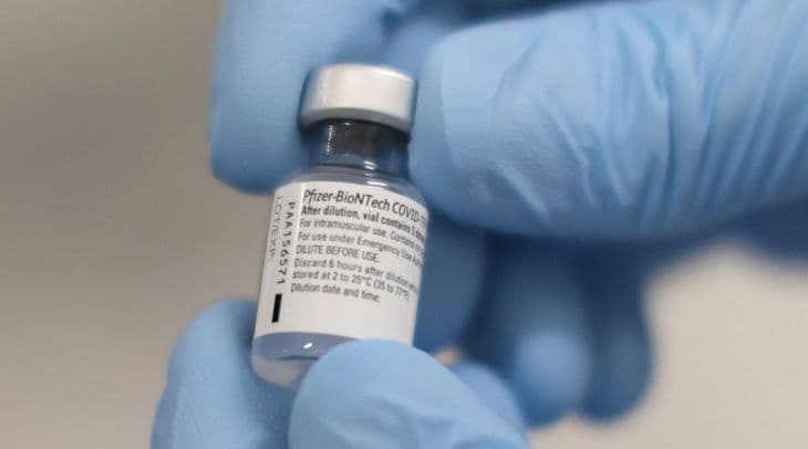Az Egyesült Államokban engedélyezték a 12-15 évesek oltását Pfizer-vakcinával
