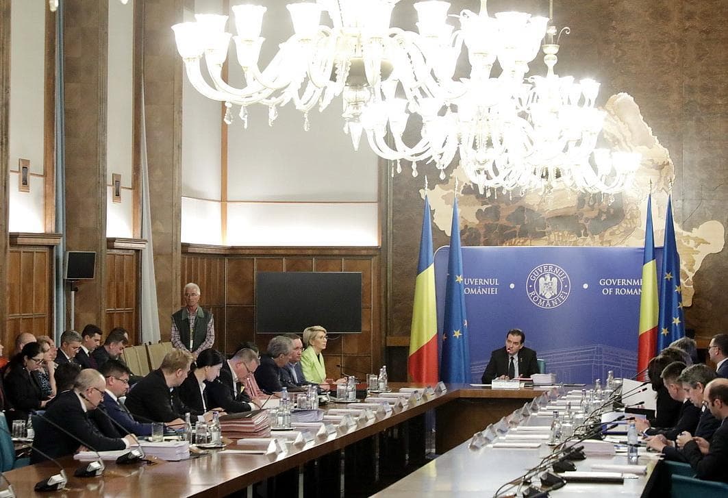 Házi karanténba kerül a teljes román kormány