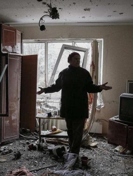 Kézigránátot akart robbantani egy férfi az ukrán kormány székházában