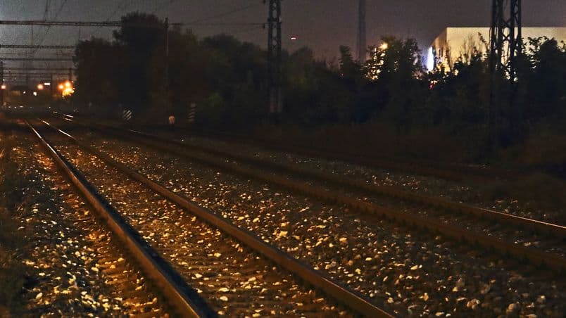 Halálra gázolt a vonat egy férfit Pozsony közelében