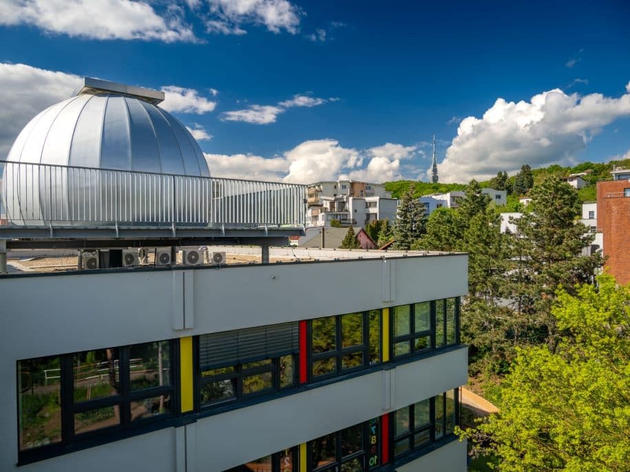 Pozsonyban a múlt héten csillagvizsgáló nyílt, amely oktatási funkciót is ellát